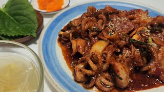 직장인 불금 혼술 매운 쭈꾸미삼겹살볶음 Stirfried spicy webfoot octopus pork belly [upl. by Nidorf475]