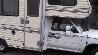 1990 Toyota Dolphin RV Motor Home [upl. by Tye]