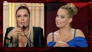 Fratture e Polemiche Sonia Bruganelli Sfida il Dolore e le Critiche di Lucarelli [upl. by Sturrock145]