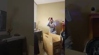 Unboxing of Gaming Chair na mukang EWAN leynes360 gamingchair gamers canada canadalifevlog [upl. by Malone]