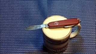 knife sharpening with a coffee mug  How to  tutorial [upl. by Thapa]