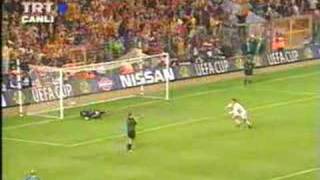 Galatasaray Uefa Final 4 penalti Popescu [upl. by Dorison532]