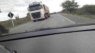 Fiat toro vs pickup L 200  ômega [upl. by Latsryc]