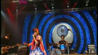 Sealings  Yeah Yeah Yeahs Live at T in the Park 2009 [upl. by Prima]