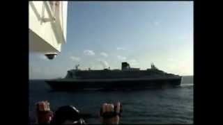 QM2 and QE2 An Atlantic Horn Salute [upl. by Letrice]