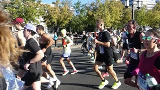 Berlin Marathon 29 09 2024 Rennen Straße des 17 Juni  mit 54280 Finishern größte Marathon der Welt [upl. by Ezmeralda]