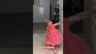 Monkey Lyly returns home after going to the market shorts monkey youtubeshorts cutefunny [upl. by Ogait194]