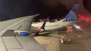 AMAZING 787 Hydraulic Sounds  United Airlines 7879 Start Up and Takeoff at Newark EWR [upl. by Pardoes]