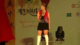 张婷婷  心頭肉 福建歌  牛车水庆中秋 MidAutumn Festival 2013 Kiyo Teng Teng  Heartstrings Hokkien song [upl. by Tnomad659]