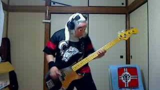 IRON MAIDENーPROWLER・IRON MAIDEN BASS COVER [upl. by Ellersick114]