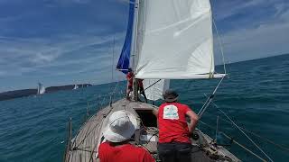 Issata spinnaker in regata con equipaggio ridotto [upl. by Adnohsek]