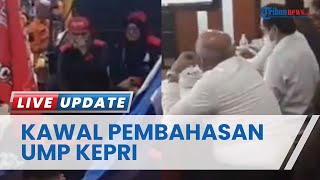 Buruh Lakukan Saksi saat Disnakertrans Provinsi Pemkot Batam Bahas UMP Kepri 2023 [upl. by Kreager941]