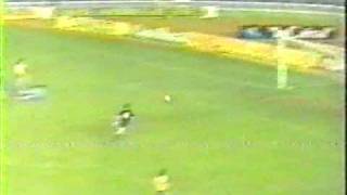 quotMagicoquot GONZALEZ contra Barcelona Gol De Liga 1984 [upl. by Liba]