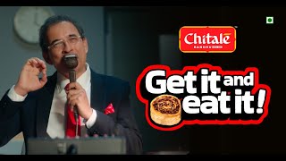 How does Harsha Bhogle enjoy Chitale Bakarwadi [upl. by Eixel]