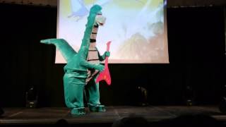 Dijon Saiten 2014  Concours Cosplay Samedi  01  Denver  le dernier dinosaure [upl. by Gertruda]