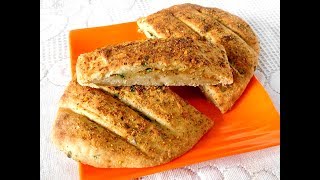 garlic bread recipe in microwave  Dominos Garlic Bread  mummys magic [upl. by Holsworth630]