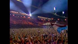 Queen  We Are The Champions Live at Wembley 11071986 [upl. by Ignacius]