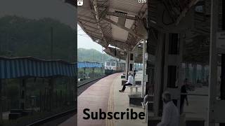 Humsafar express passengertrain yt ytshorts indianrailways railway shorts [upl. by Newlin428]