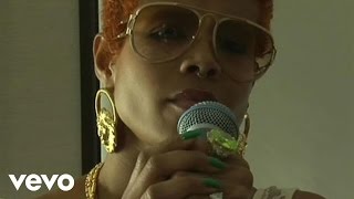 Kelis  Kelis Live at the Cherrytree House Part 3 quotBravequot [upl. by Ihp51]