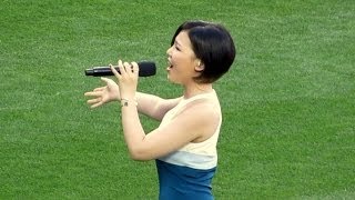 ALi 알리 Cho Yong Jin 조용진 Sings US Nat Anthem at Dodger Stadium 52714 Korean Night [upl. by Grady]