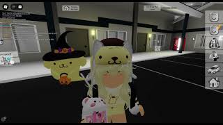 outfits Personajes HELLO KITTY  ROBLOX BrookHaven [upl. by Aneleiram]