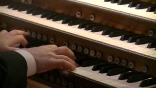 The Organ of Notre Dame de Paris  Mass April 7 2013 [upl. by Aihsined144]