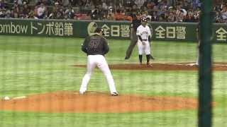 2014 SUZUKI 日米野球第４戦 侍ジャパン×MLB ホセ・アルトゥーベ選手の盗塁 [upl. by Cirnek]