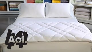 How to Make the Most Comfortable Bed  Martha Stewart [upl. by Lathe]