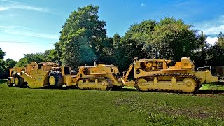 Caterpillar double D9 bulldozer DD9QuadTrac meets Cat motor scraper 1750 horsepower combination [upl. by Petersen]