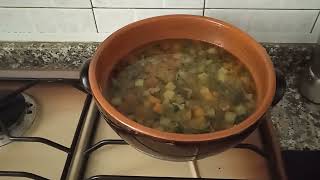 Minestrone di verdure pronto [upl. by Judas]