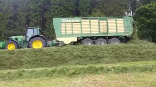 John Deere 7530 mit Krone Prototyp Ladewagen mit 100 Kubik [upl. by Orson]