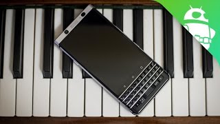 Blackberry KEYone Hands On [upl. by Yelrak707]