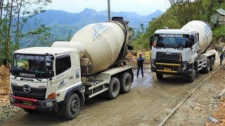 Ready Mix Cement Concrete Mixer Truck Pouring Concrete Hino 500 Quester CWE 280 [upl. by Anitaf]