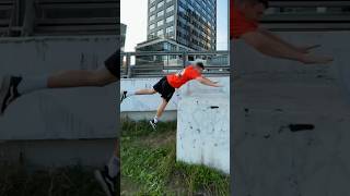 ШКОЛА ПАРКУРА  УЧИМСЯ МАНКИ 🐒 pkfr parkour freerunning [upl. by Ottilie]