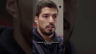 Suarez explains the Chiellini bite [upl. by Niletak]