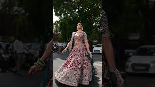 ✨ Bridal Elegance at Traffic Signals  Kya Baat Kar Rahe Ho Sale at Amrut Fashion [upl. by Odele]