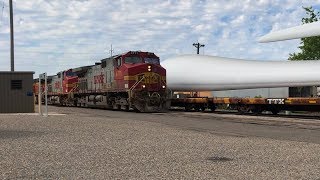 Rare BNSF blade train lead by CN engines meets sand train lead by 2 Warbonnets  61418 [upl. by Airym]