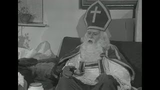 Godfried Bomans als hulpSinterklaas  1967 [upl. by Wickner]