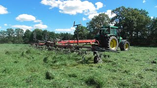 Tedding silage with JD amp Vicon [upl. by Zwick]