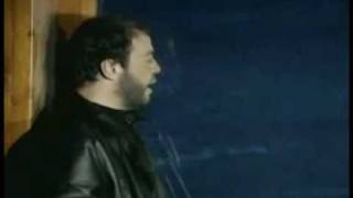 Giannis Parios  Den Tin Noiazei  Official Video  HQ [upl. by Hutton64]