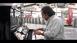 10 ans de Piano en Gare [upl. by Llebanna]