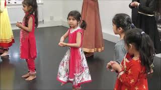 Beginners kids level Kathak dance [upl. by Kcajyllib]