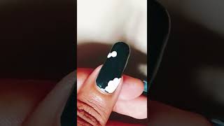 Easy simple nail art design 💅viralnails trending shorts 💚🤍 [upl. by Spieler]