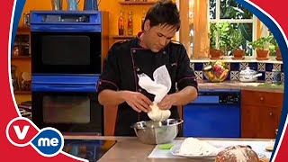 Vme Cocina  Queso Fresco  VME TV [upl. by Aihtak]