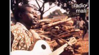 Ali Farka Toure Tchigi Fo [upl. by Airtened]