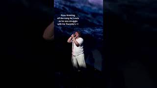 Lewis Capaldi Struggles His Tourettes Live On Stage Fans Help Finishing The Song [upl. by Jerrylee]