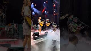 Zac Brown and Caroline Jones perform “Tomorrow Never Comes” 91623 at Jones Beach [upl. by Farra]