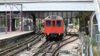 District Line train Barking Station [upl. by Lativa]