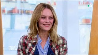 Portrait et interview de Vanessa Paradis [upl. by Ivzt]