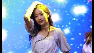 에이프릴 April 나은 직캠 quot 파랑새 quot 청주 직지문화제 축하공연 180831 [upl. by Treb]